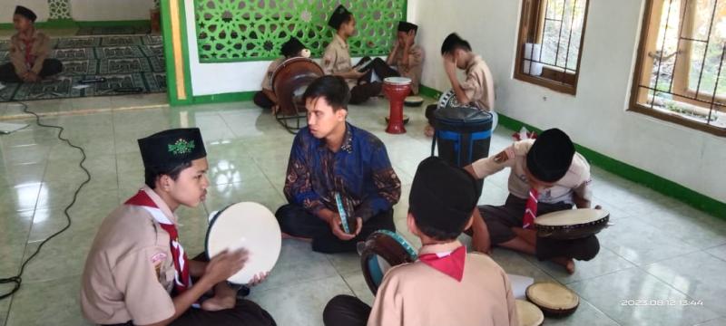 Ekstrakurikulier Hadroh